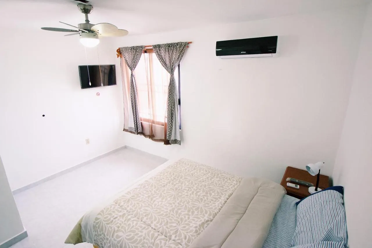 ホームステイ カンクンCasa Kosanアパートメント